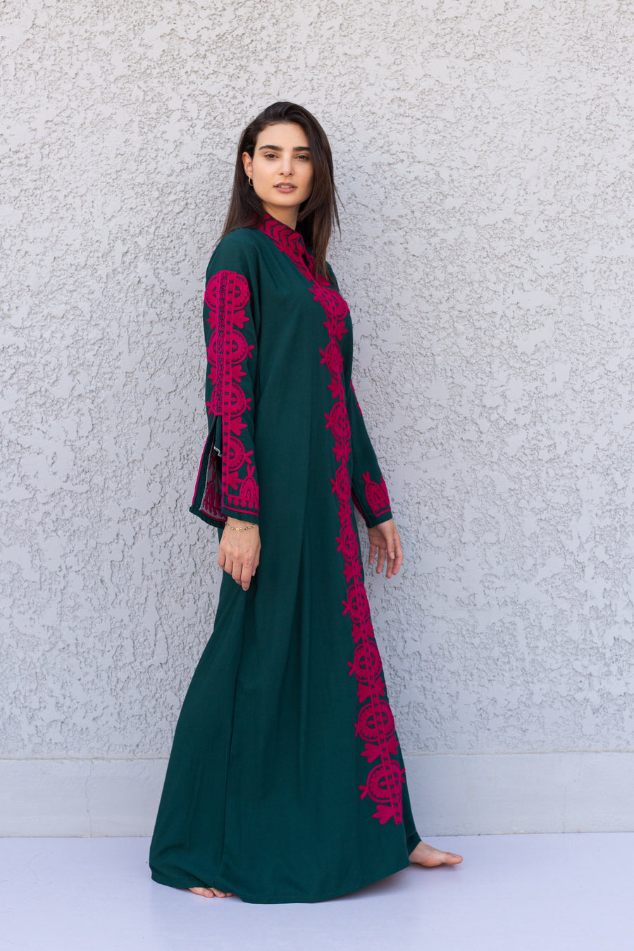 Elegant green embroidered kaftan dress, Cotton caftan max dress, Long sleeve caftan, Chic embroidered caftan, High quality Egyptian cotton