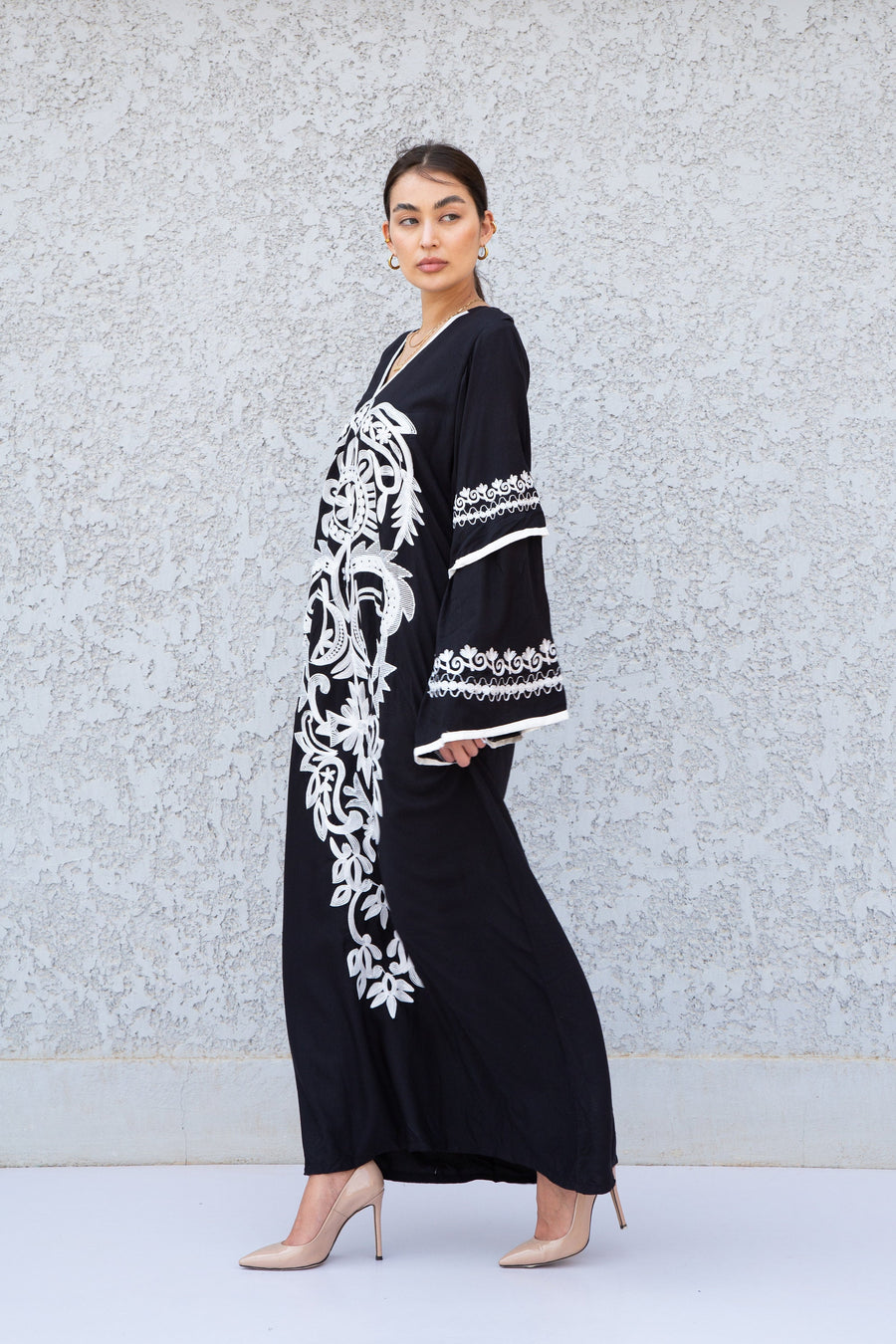 Stunning Black embroidered Caftan, wide sleeve caftan for women, embroidered Caftan dress, Caftan maxi dress, Caftans for women, Caftans