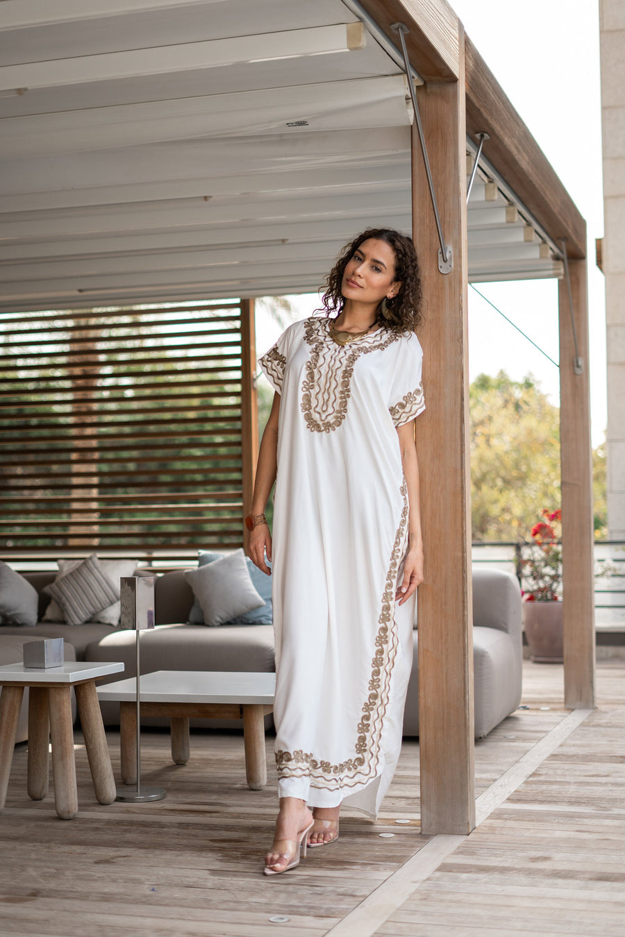 Royalty Gold detailed hand embroidered white caftan for women, caftan, women's kaftan, free size Kaftan, Summer Kaftan, cotton Caftans