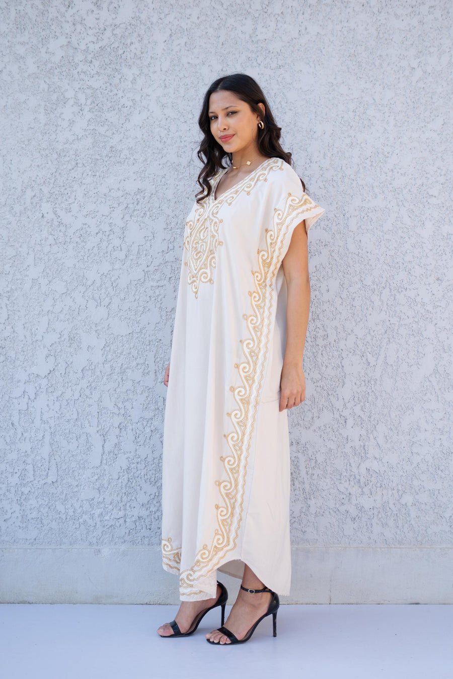 Chic Off white embroidered caftan, women's caftan, Cotton Kaftan, Cotton caftan women, caftan, embroidered caftan, Egyptian cotton 01-25