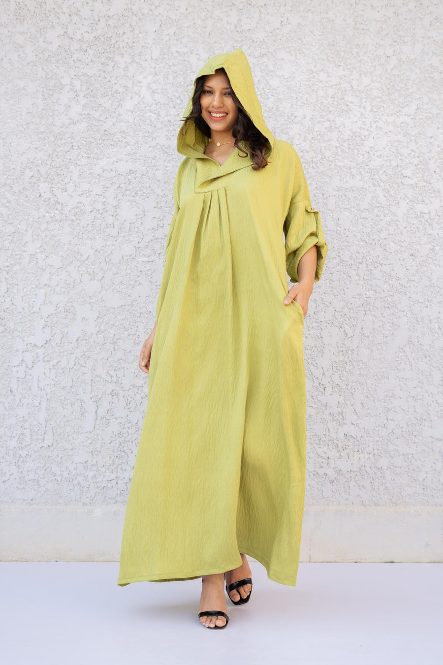 Simple and Elegant Pistachio Linen summer caftan maxi dress with pockets, chic Linen caftans for women, Kaftan dress, Caftans for women