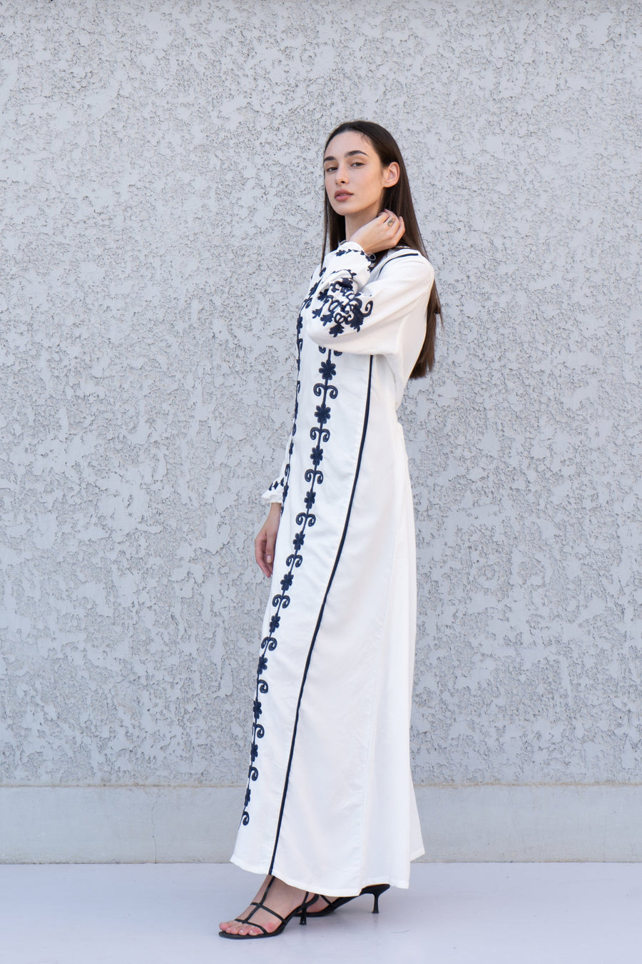 Beautiful White embroidered Kaftan maxi dress, Kaftan maxi, Cotton caftan women, caftan, Chic embroidered caftan, Egyptian cotton 10-23